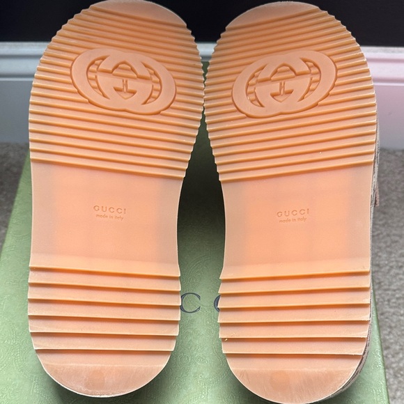 Gucci Beige and Brown GG Canvas Slides women sz 10.